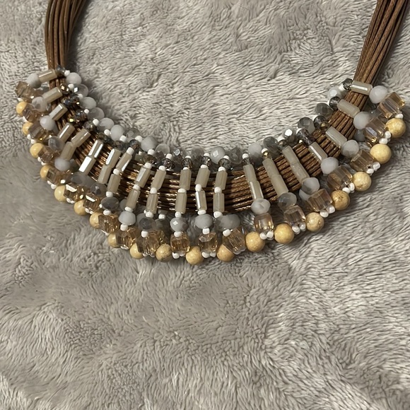 NEW Beaded Necklace & Earring Set - Picture 2 of 3